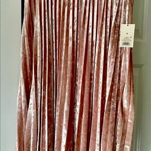 Pleated pink velvet midi